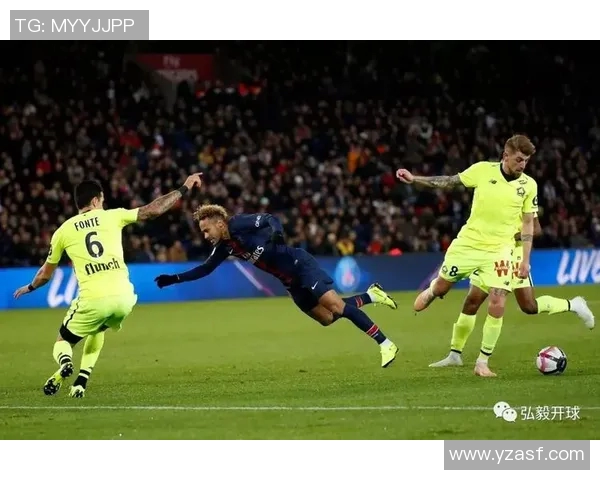 亚眠与里尔比赛因意外事件中断球迷反应热烈引发热议